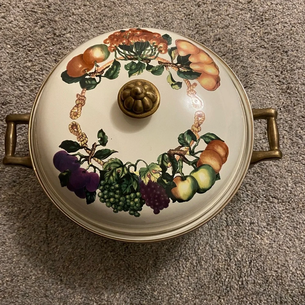 Kitchen - Picture 2 of 7